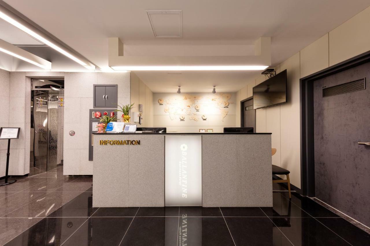 Ballantine Business Hotel Gwangju Metropolitan City Exterior foto